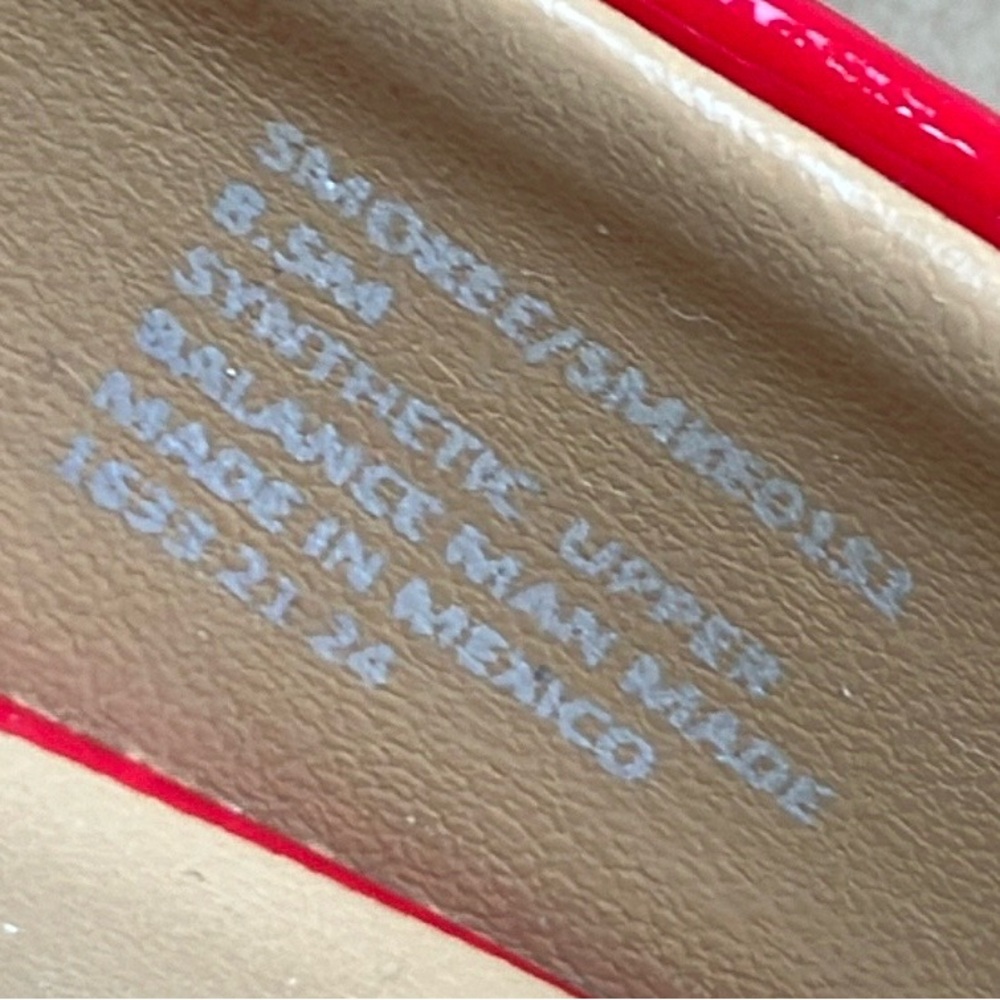 Steve Madden Smokee Red Patent Buckle Slingback Flats NWT - Picture 12 of 13